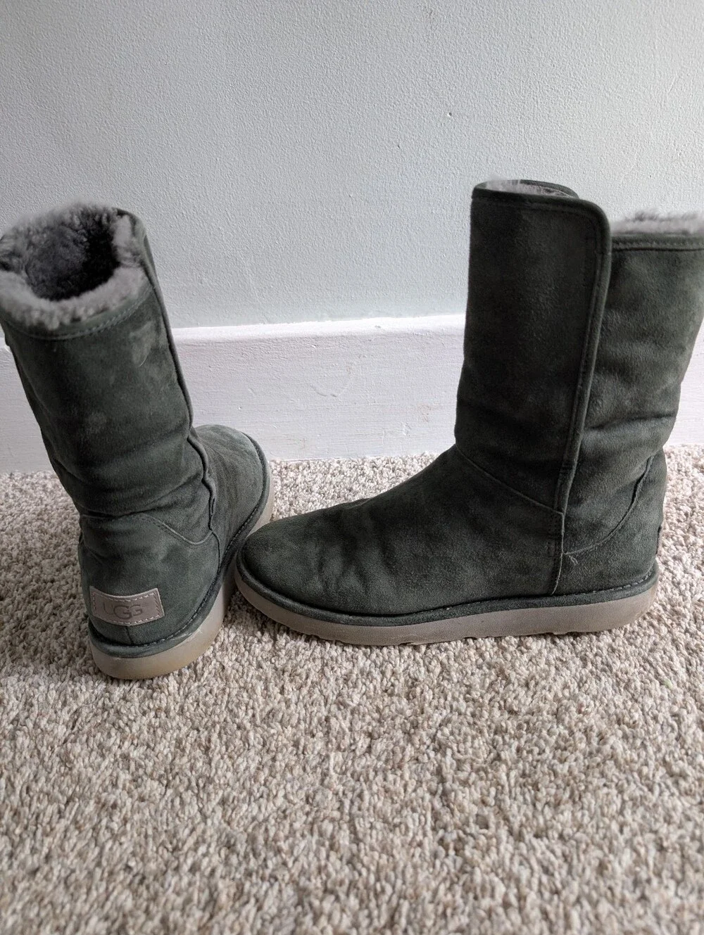 Ugg Abree‎ Short II Women’s Suede Mid-Calf Winter Boots - Forest Green Sz 7